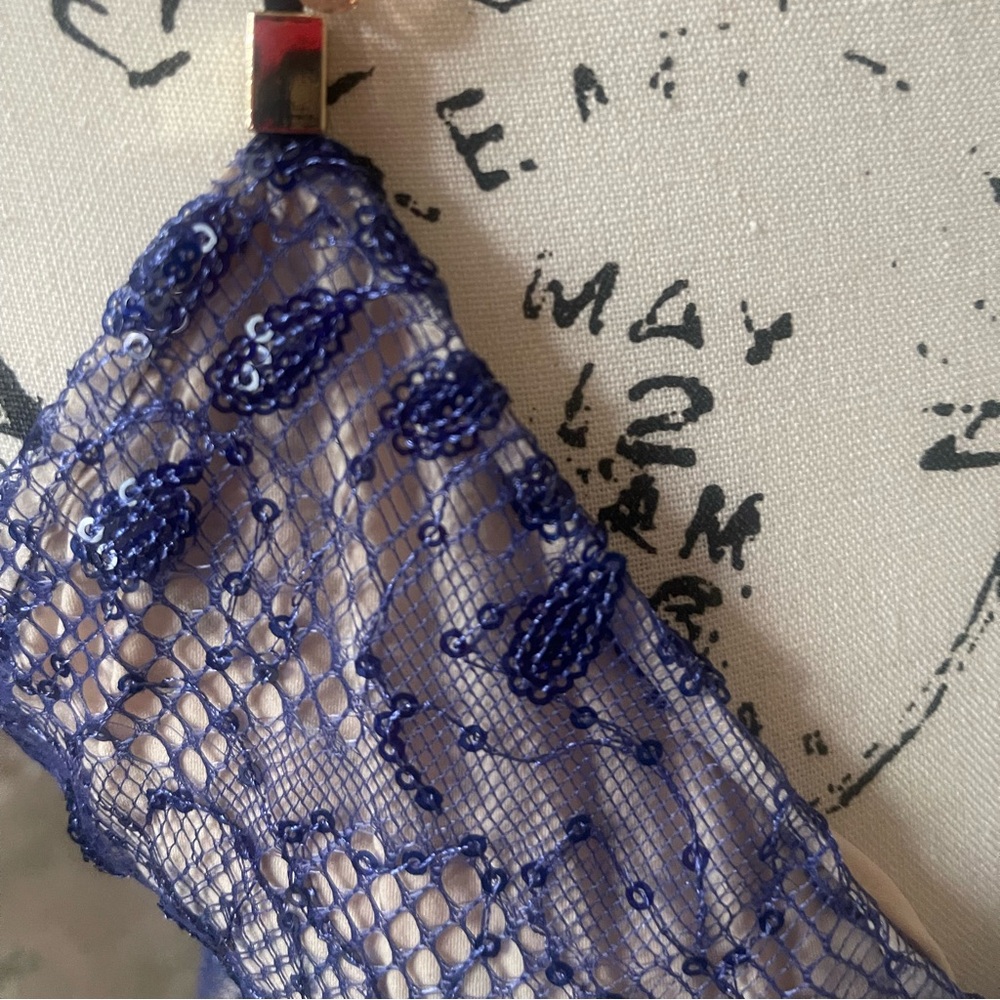 FREE PEOPLE ITS CRYSTAL CLEAR SEQUIN BRALETTE MEDIUM AND LARGE COLOR MID… - Picture 9 of 9